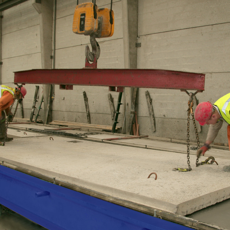 demoulding precast plank